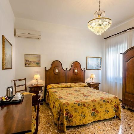 Casa Rezzonico Bed & Breakfast Venezia Eksteriør bilde